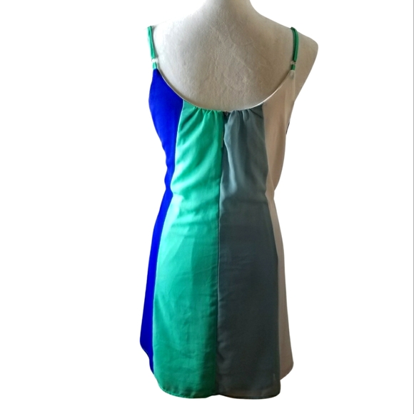 🦋She + Sky Color Block Trapeze Dress - Picture 3 of 7